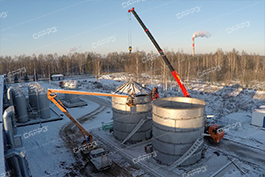 Монтажные работы на объекте по строительству вертикальных резервуаров из нержавеющей стали